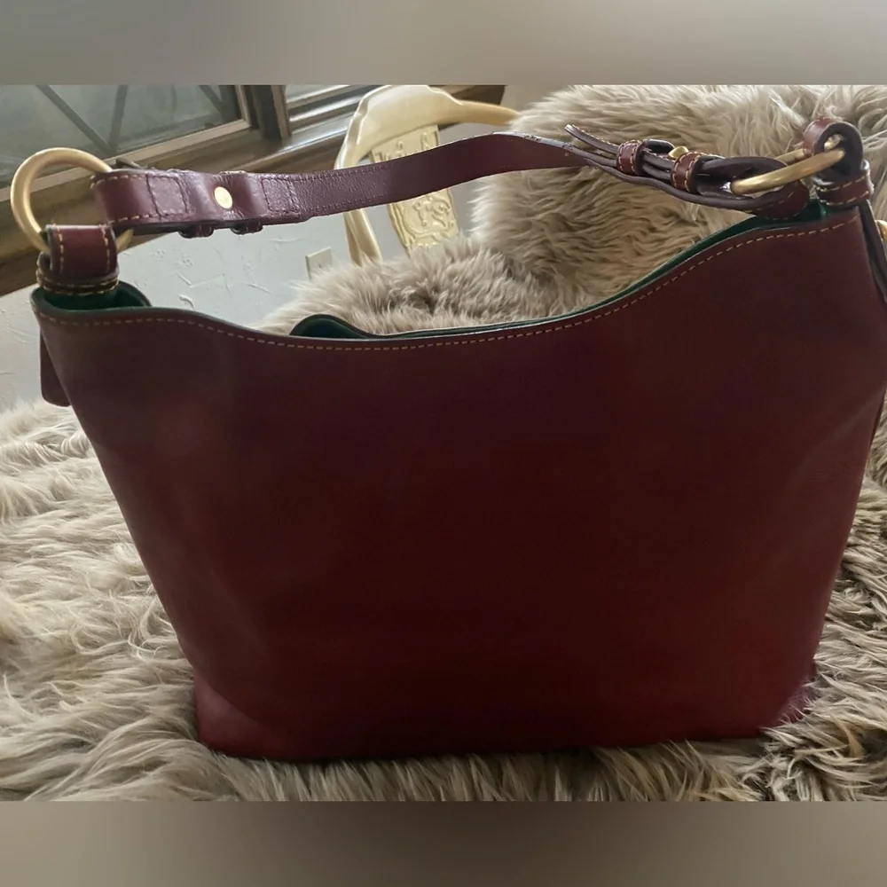 EUC DOONEY & BOURKE COOPER Chestnut Premium Florentine Leather Hobo (EXCELLENT) - Picture 5 of 13